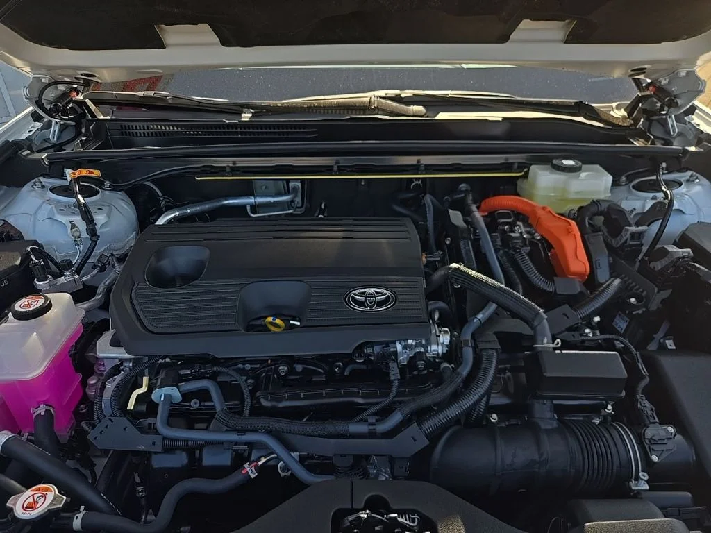 New 2026 Oxygen White Toyota XLE image 9