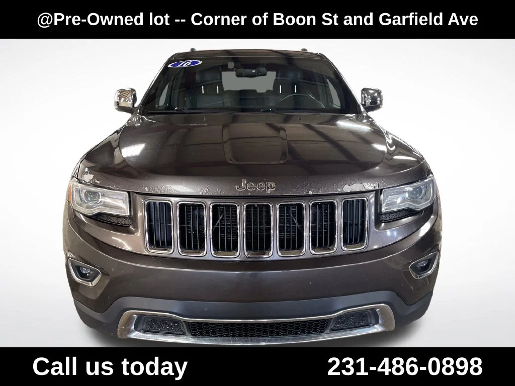Used 2016 Gray Jeep Limited image 8