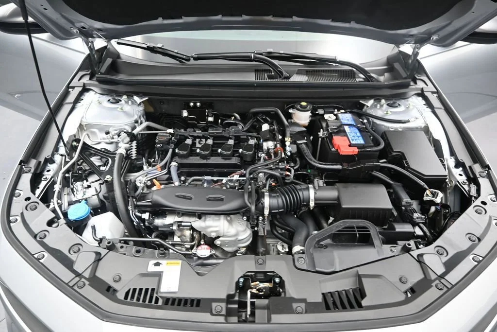 Certified Used 2026 Solar Silver Metallic Honda SE image 49