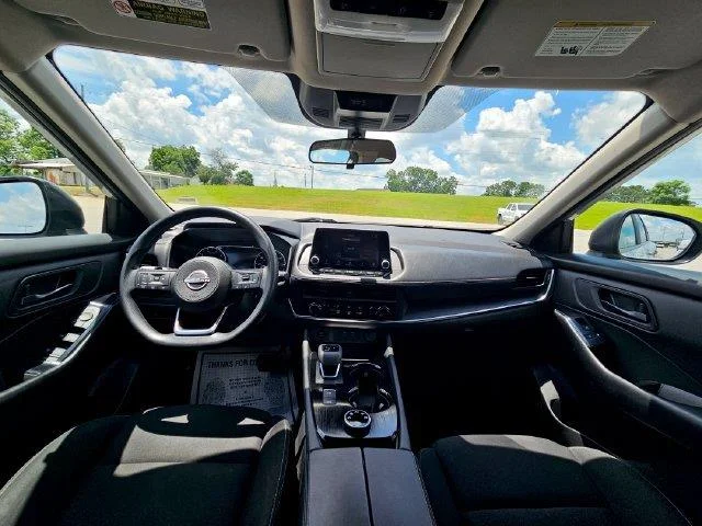 Used 2024 Silver Nissan S image 12