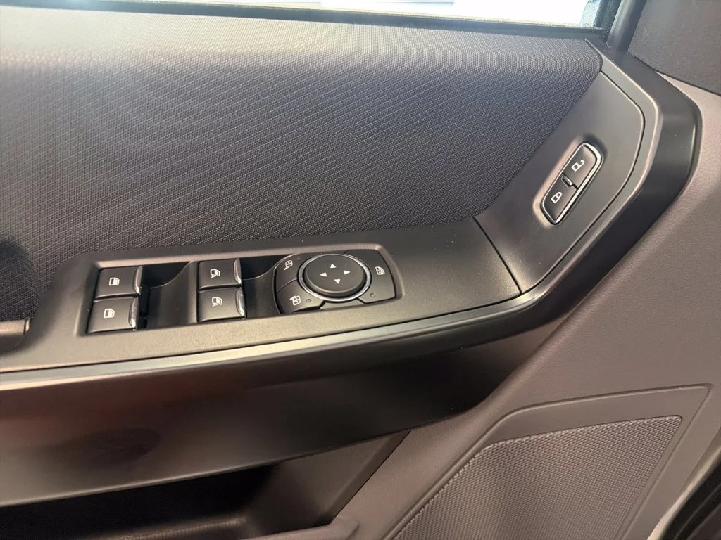 Used 2021 Silver Ford XL image 12