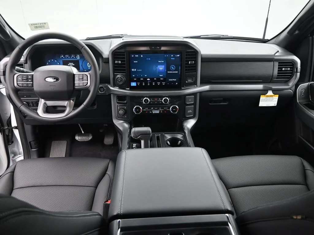 New 2026 Oxford White Ford XLT image 21