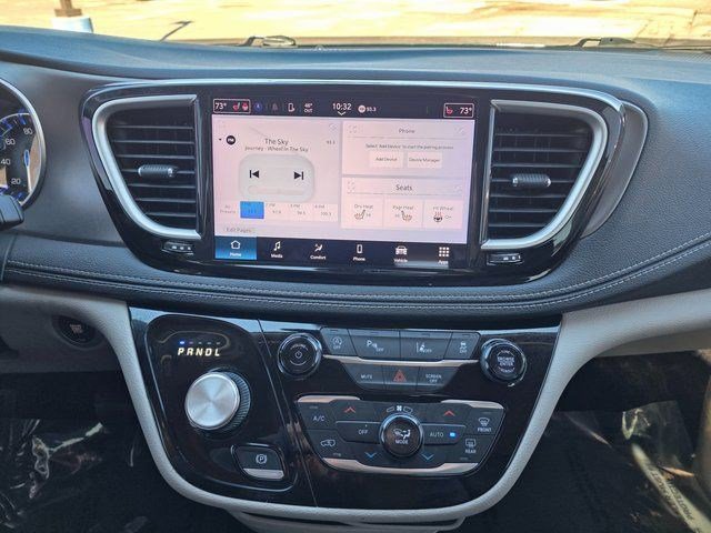 Used 2022 Fathom Blue Pearlcoat Chrysler Touring L image 27