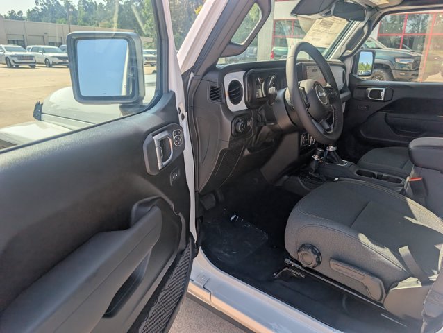 New 2026 Bright White Clearcoat Jeep Sport S image 15