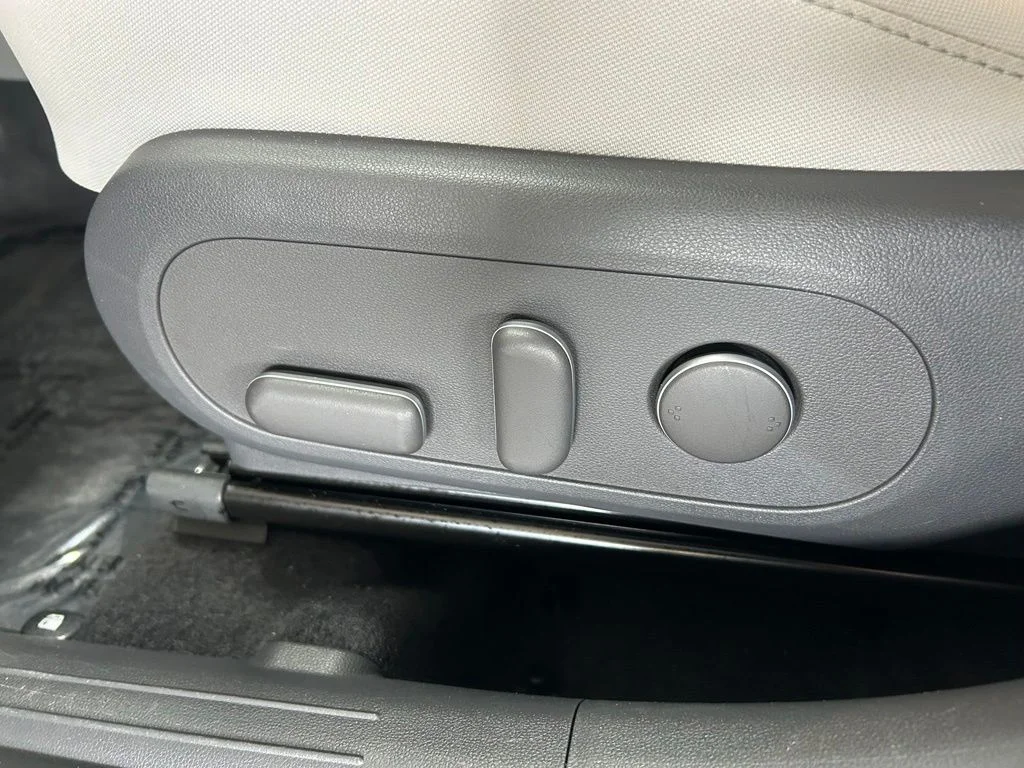 Used 2024 Mirage Green Hyundai SEL image 10
