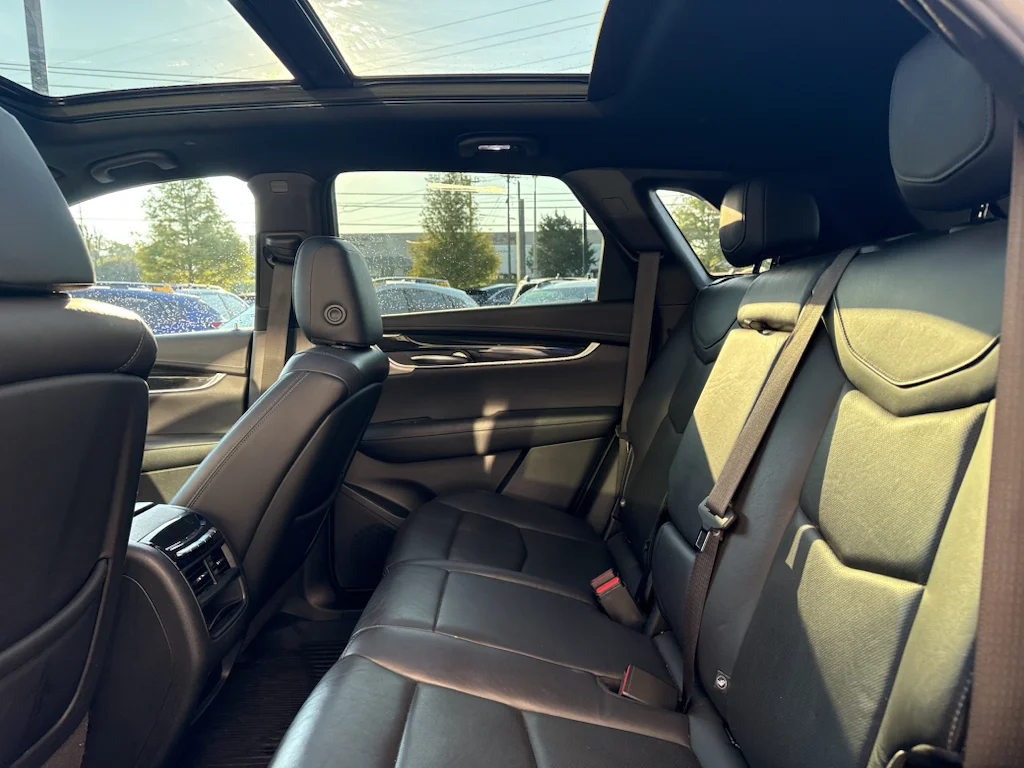 Used 2020 SATIN STEEL METALLIC Cadillac Premium Luxury FWD image 10
