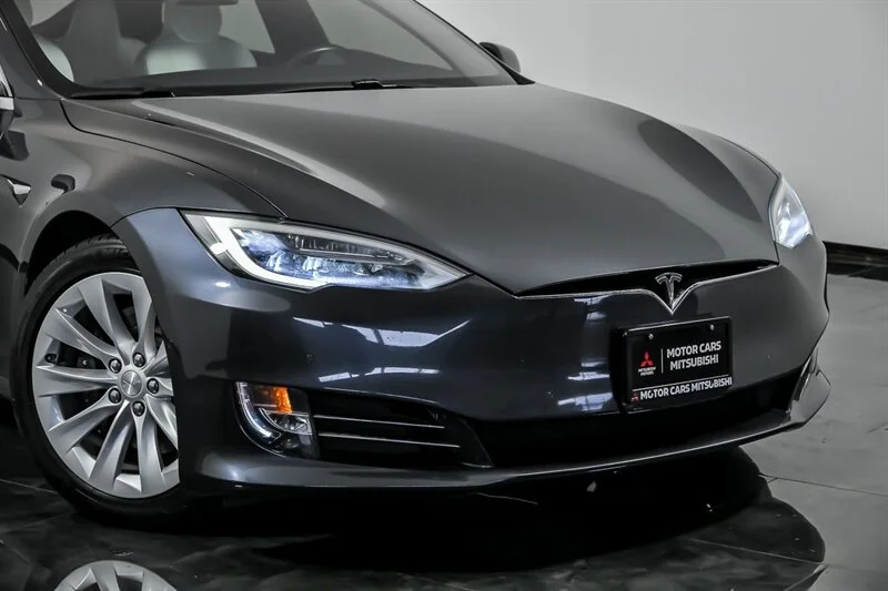 Used 2017 Tesla Model S 90D with VIN 5YJSA1E22HF189866 for sale in Aurora, IL