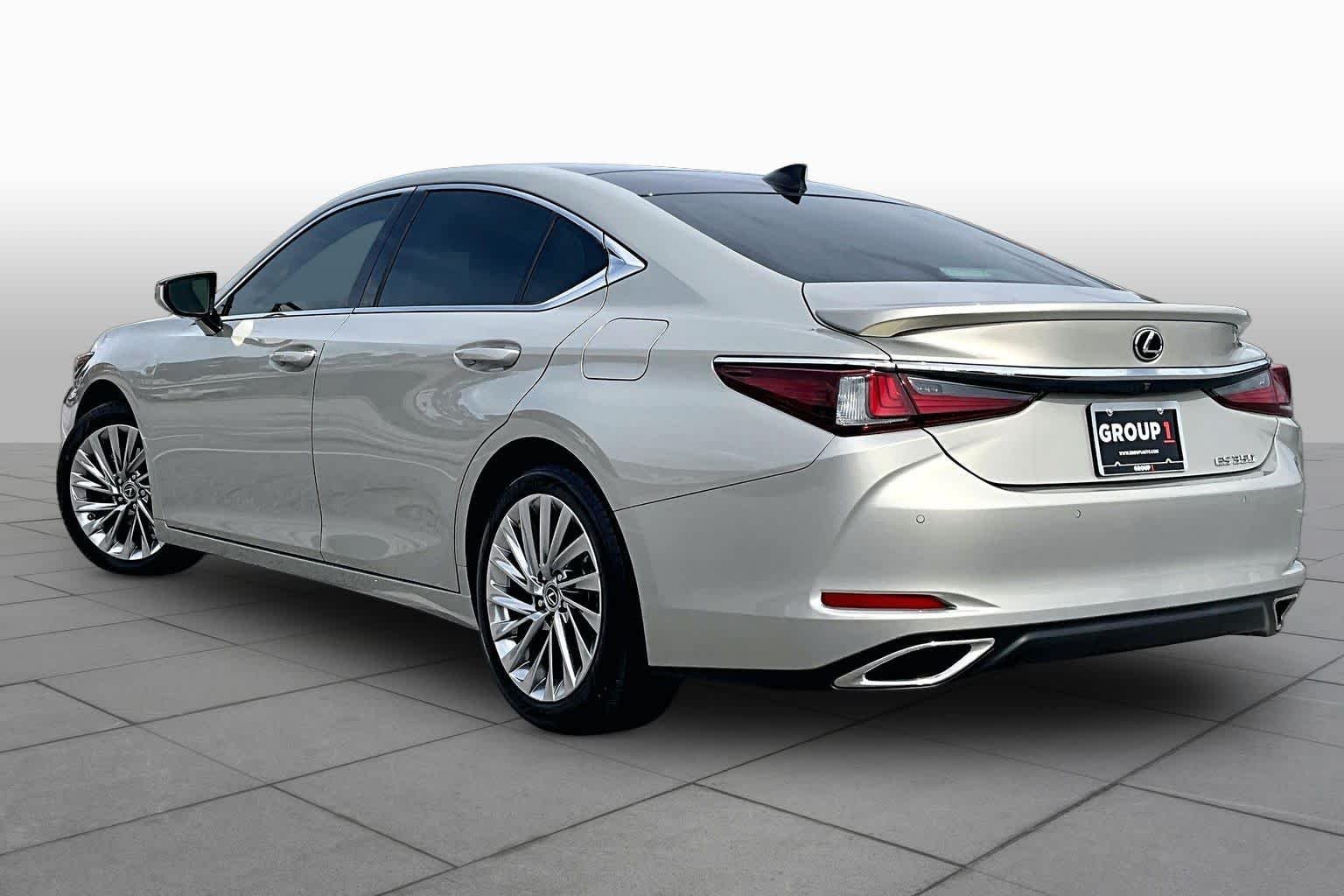 Used 2022 Moonbeam Beige Metallic Lexus Ultra Luxury image 12