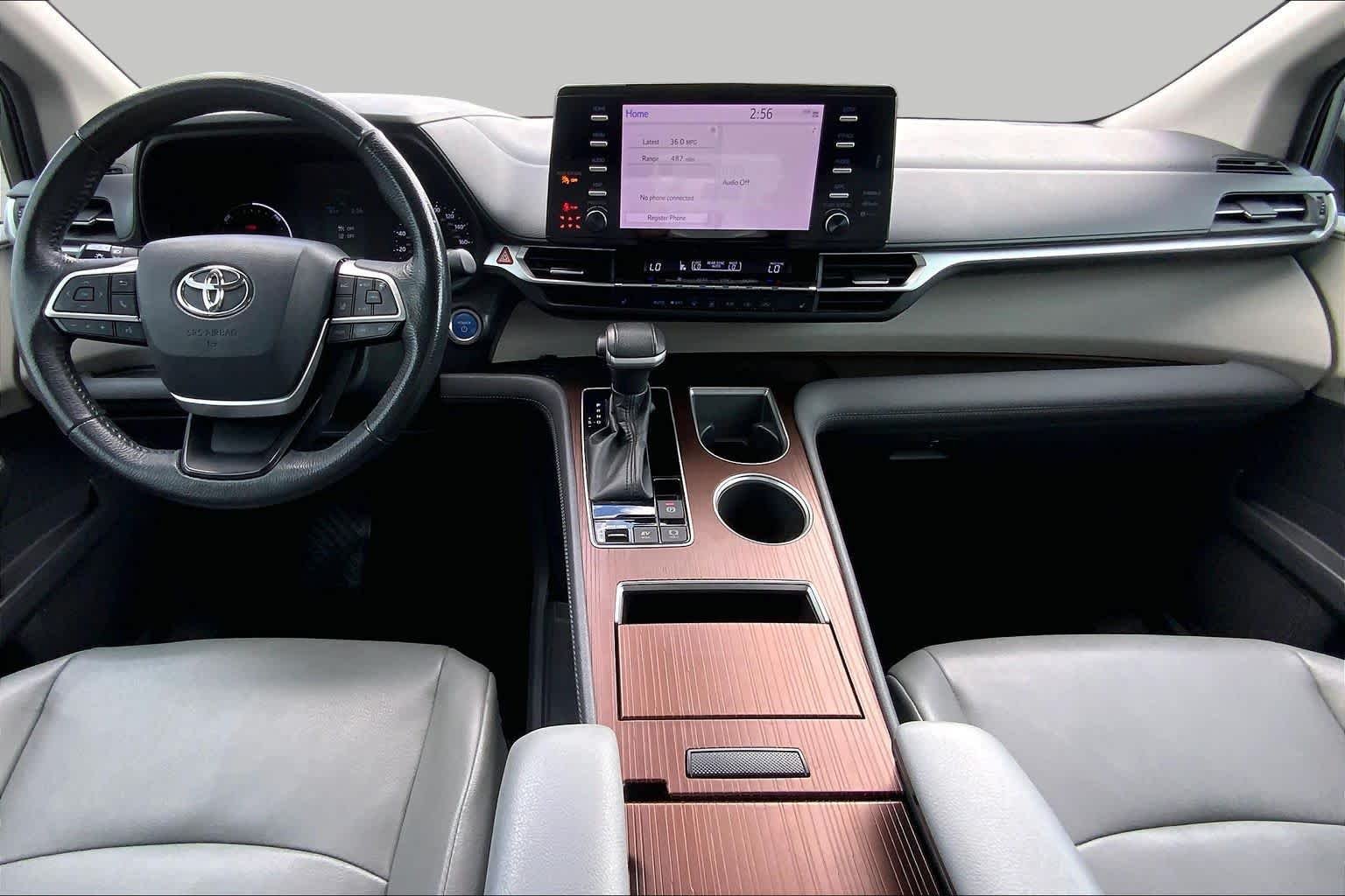 Used 2022 Wind Chill Pearl Toyota XLE image 16