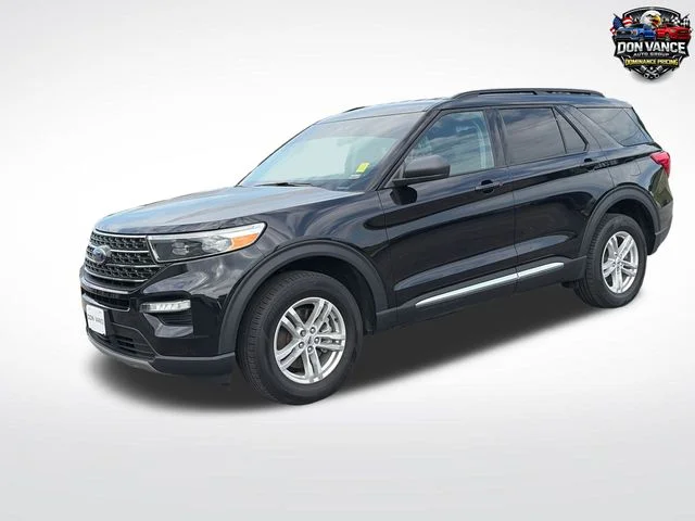 Used 2023 Black Ford XLT image 2