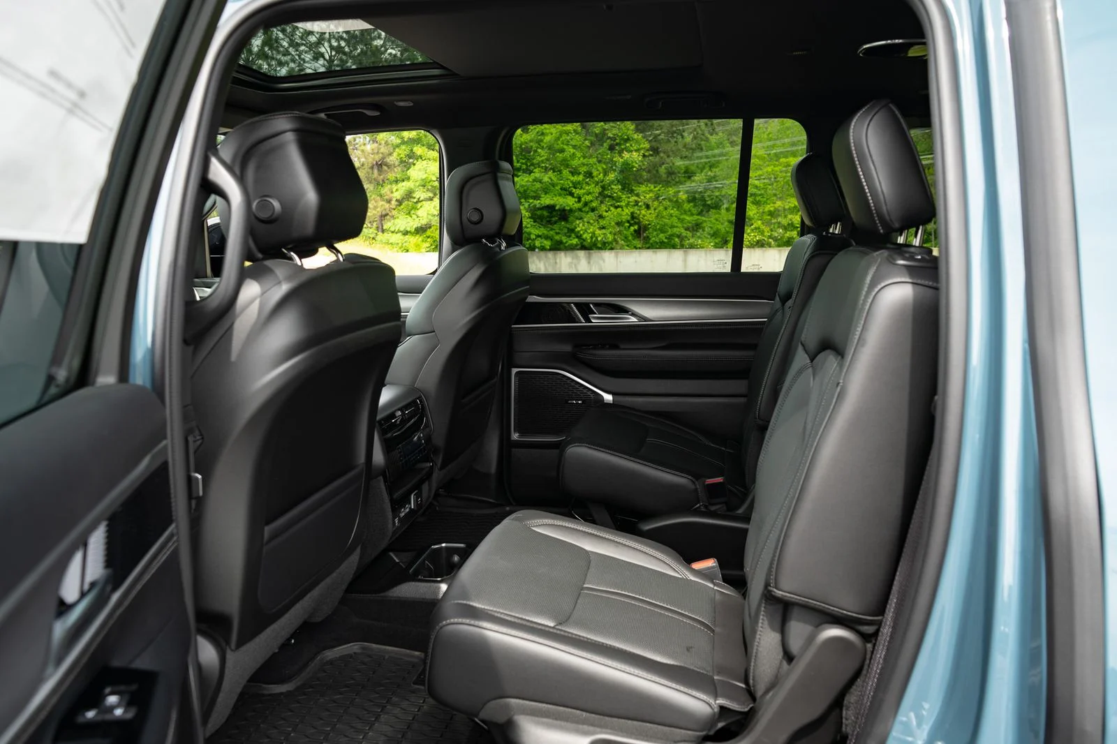 New 2026 Steel Blue Exterior Paint Jeep Upland image 19