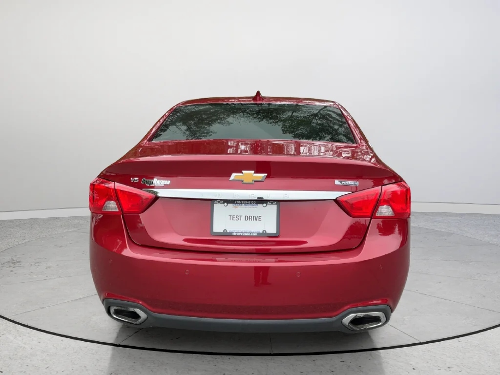 Used 2018 Red Chevrolet Premier image 7
