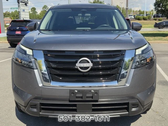 Used 2024 Gray Nissan SV image 5