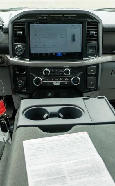 Used 2024 Oxford White Ford XLT image 14