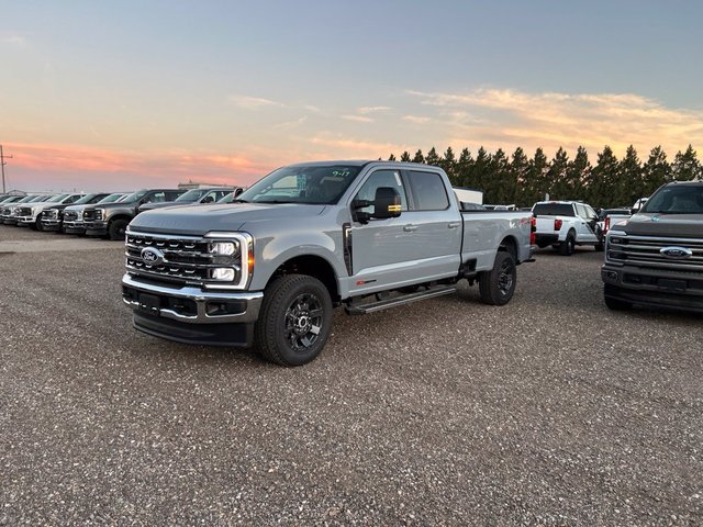 2027 Ford F-350SD Lariat