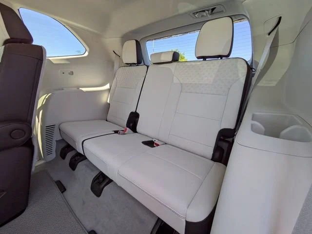 Used 2025 Sterling Metallic GMC Denali image 16
