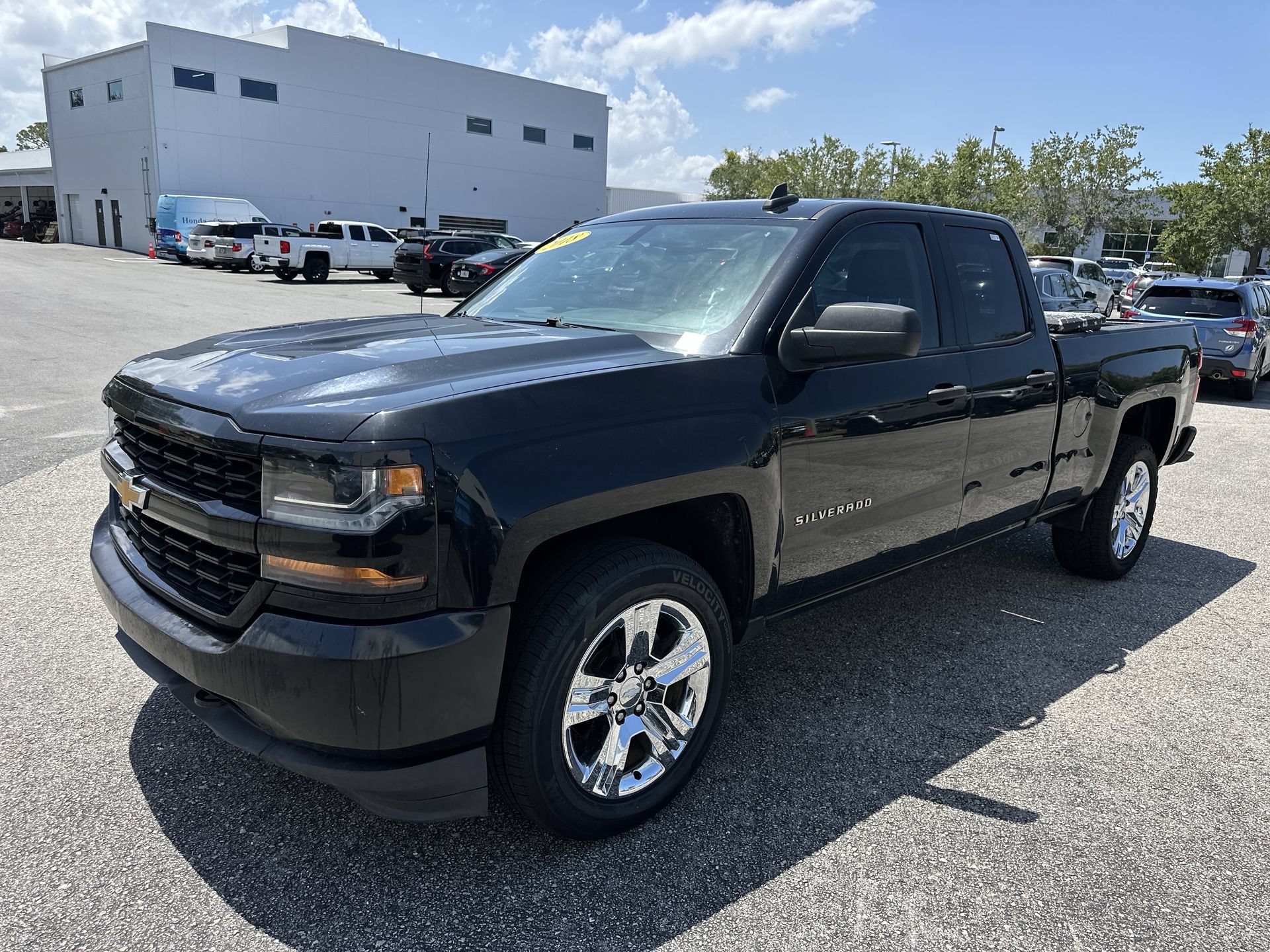Used 2018 Black Chevrolet Custom image 10