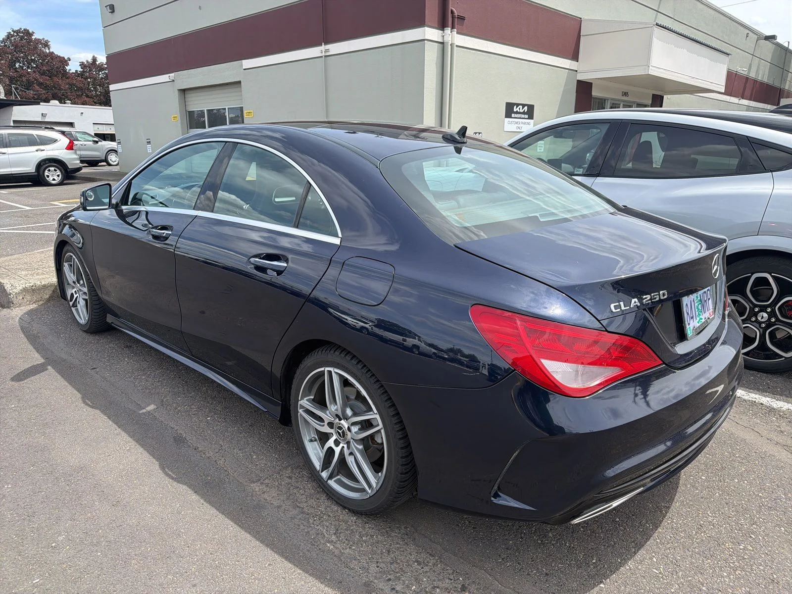 Used 2019  Mercedes-Benz CLA 250 4MATIC® image 6