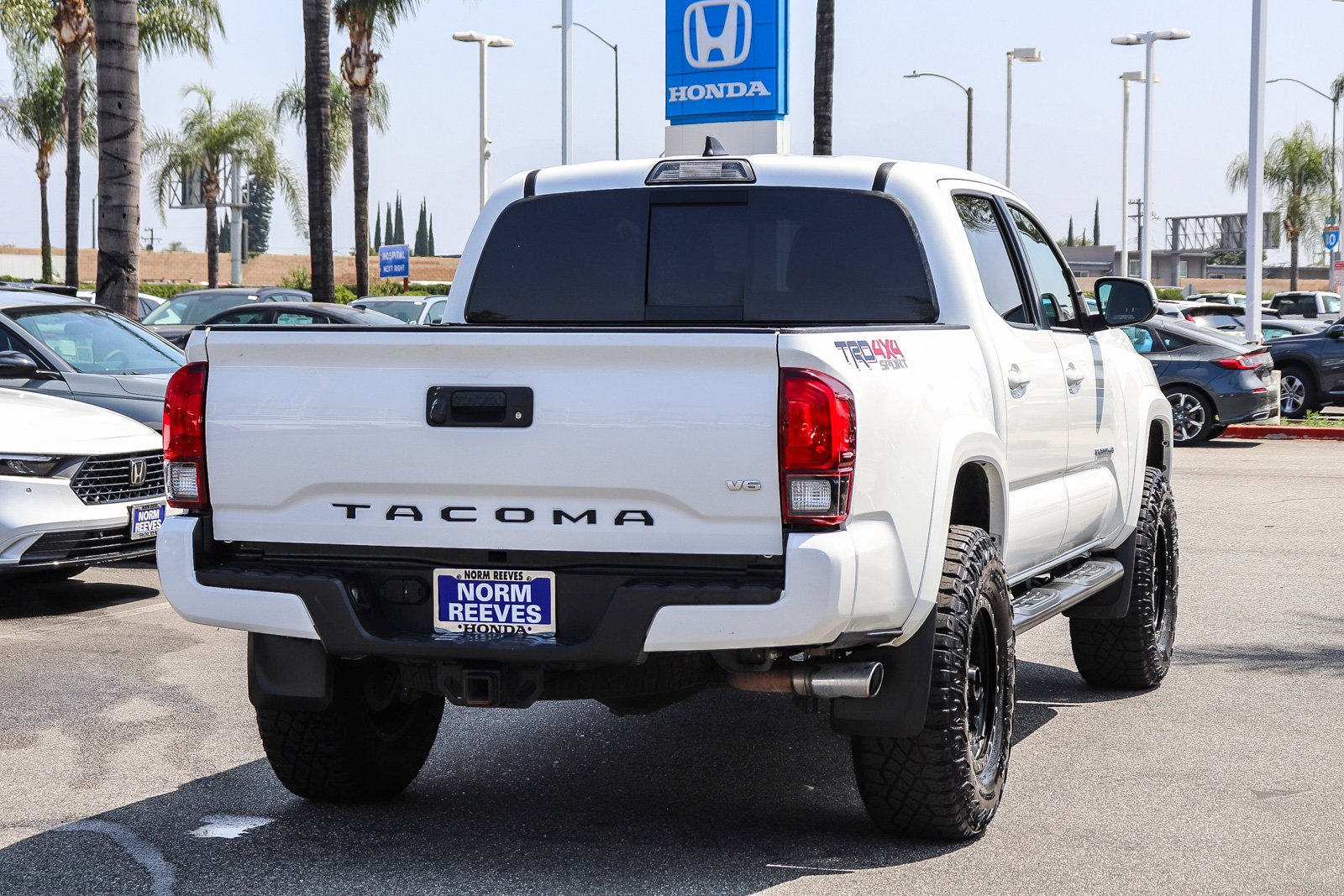 Used 2018 Super White Toyota TRD Sport image 11