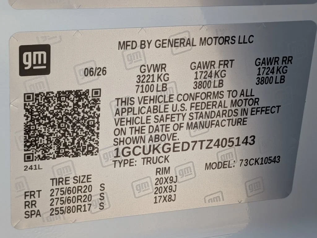 New 2026 Polar White Tricoat Chevrolet LTZ image 30