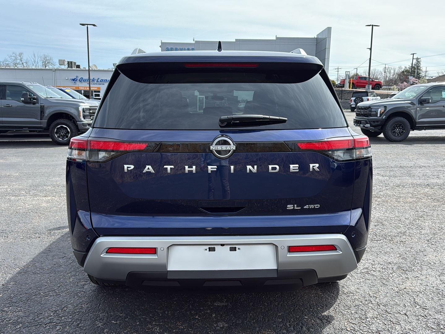 Used 2025 Deep Ocean Blue Pearl Nissan SL image 20