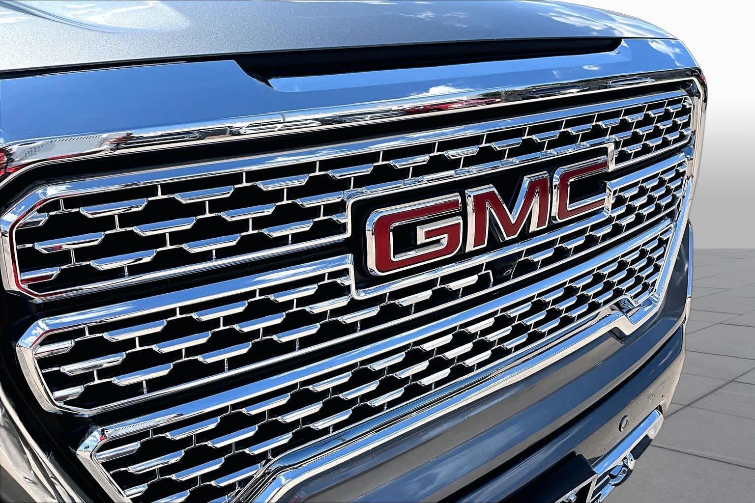 Used 2021 Satin Steel Metallic GMC Denali image 30