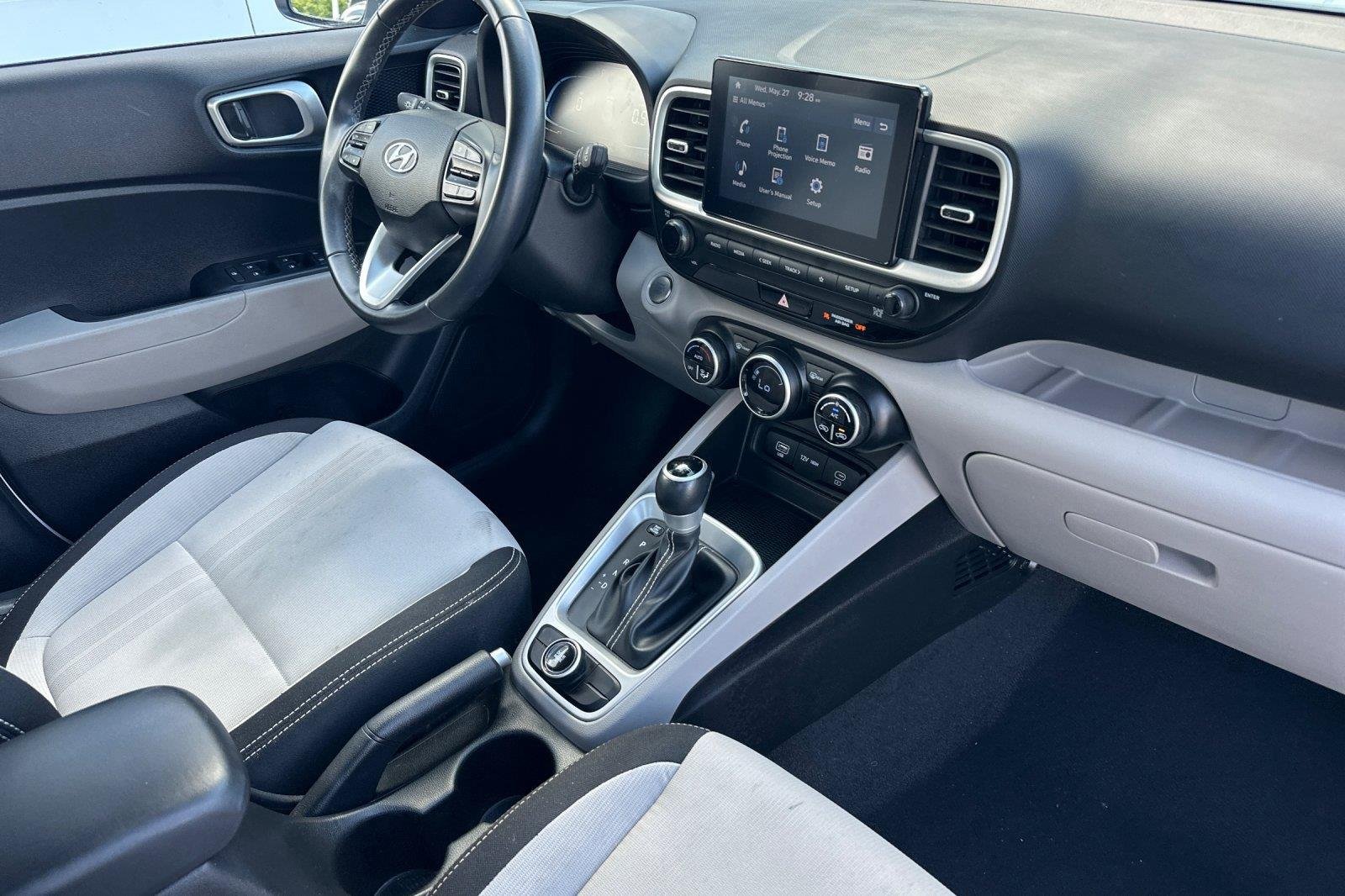 Certified Used 2025 Lunar White Hyundai SEL image 15