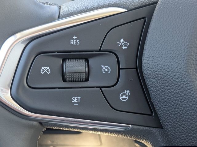 New 2026 Summit White Chevrolet LT image 23