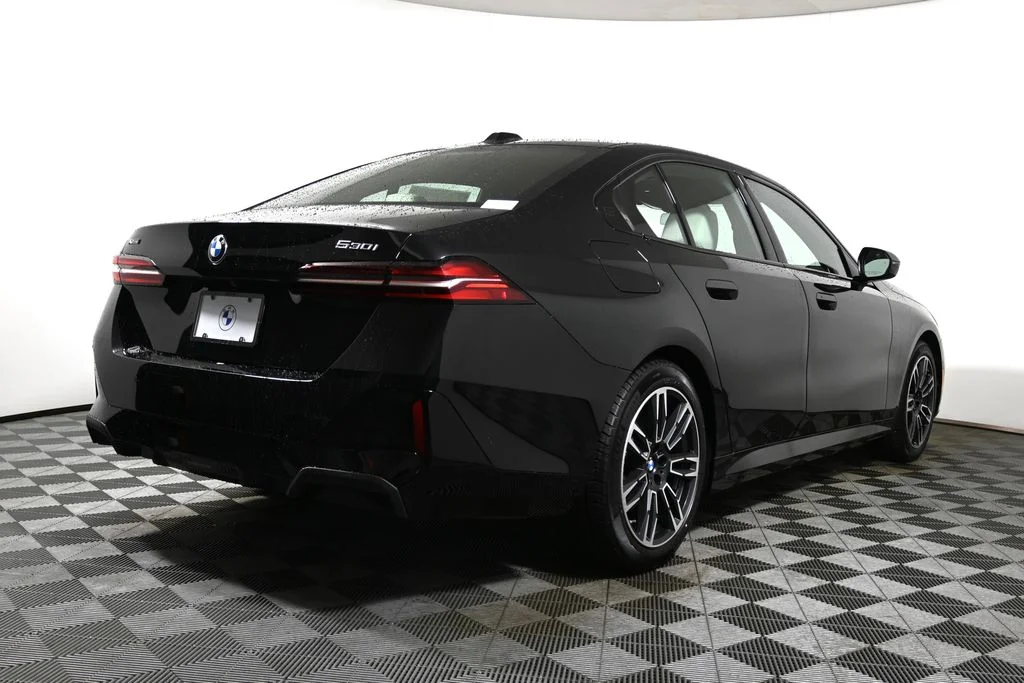 Used 2026 Black BMW 530i xDrive image 7