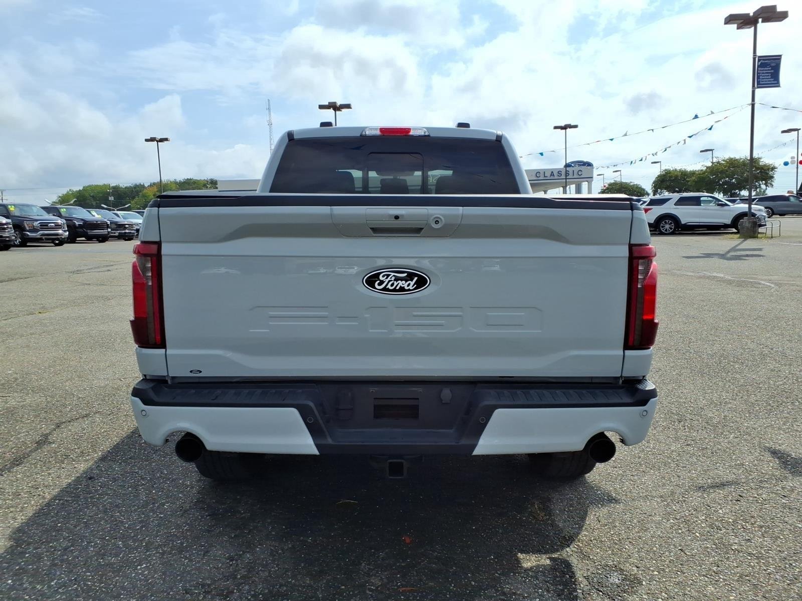 Used 2024 Avalanche Ford XLT image 5