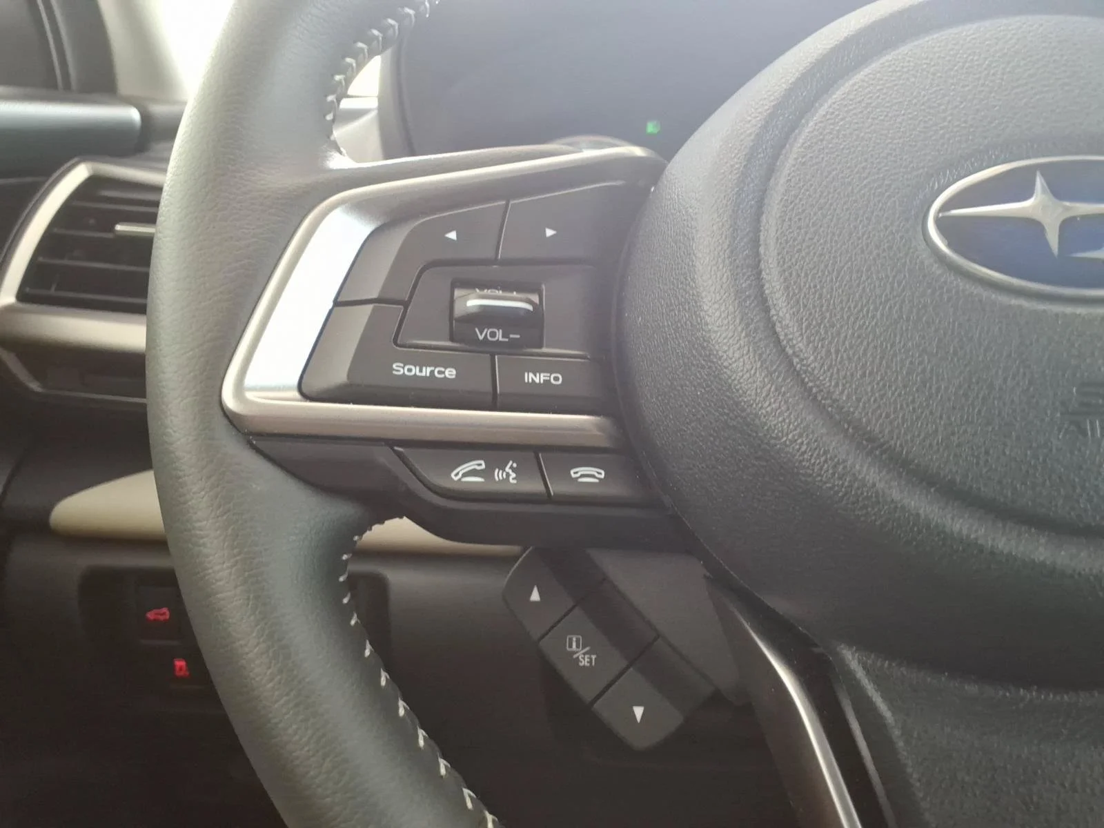 Used 2024 Magnetite Gray Metallic Subaru Limited image 29