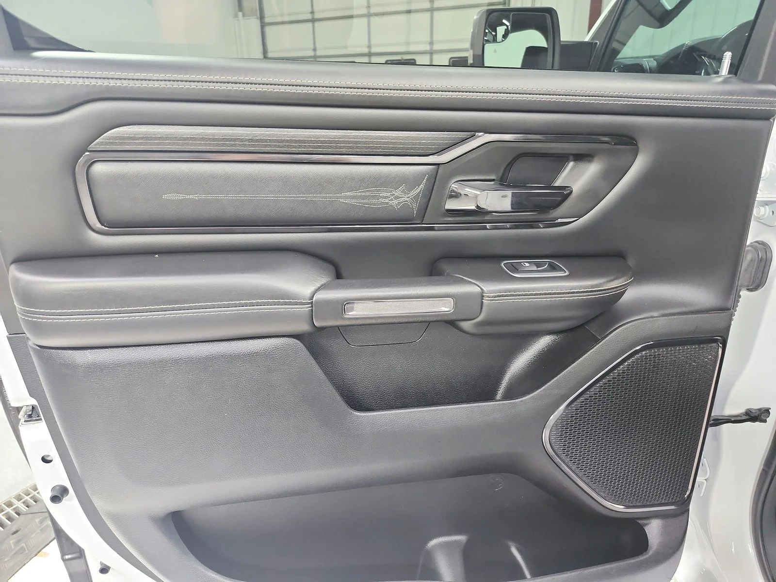 Used 2023 White Ram Limited image 42