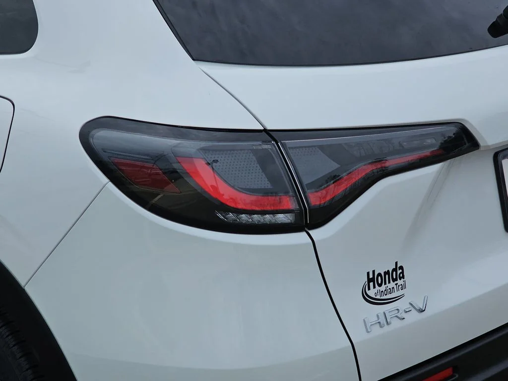 New 2026 Platinum White Pearl Honda LX image 30