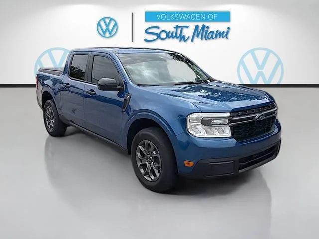 Used 2024 Atlas Blue Metallic Ford XLT image 1
