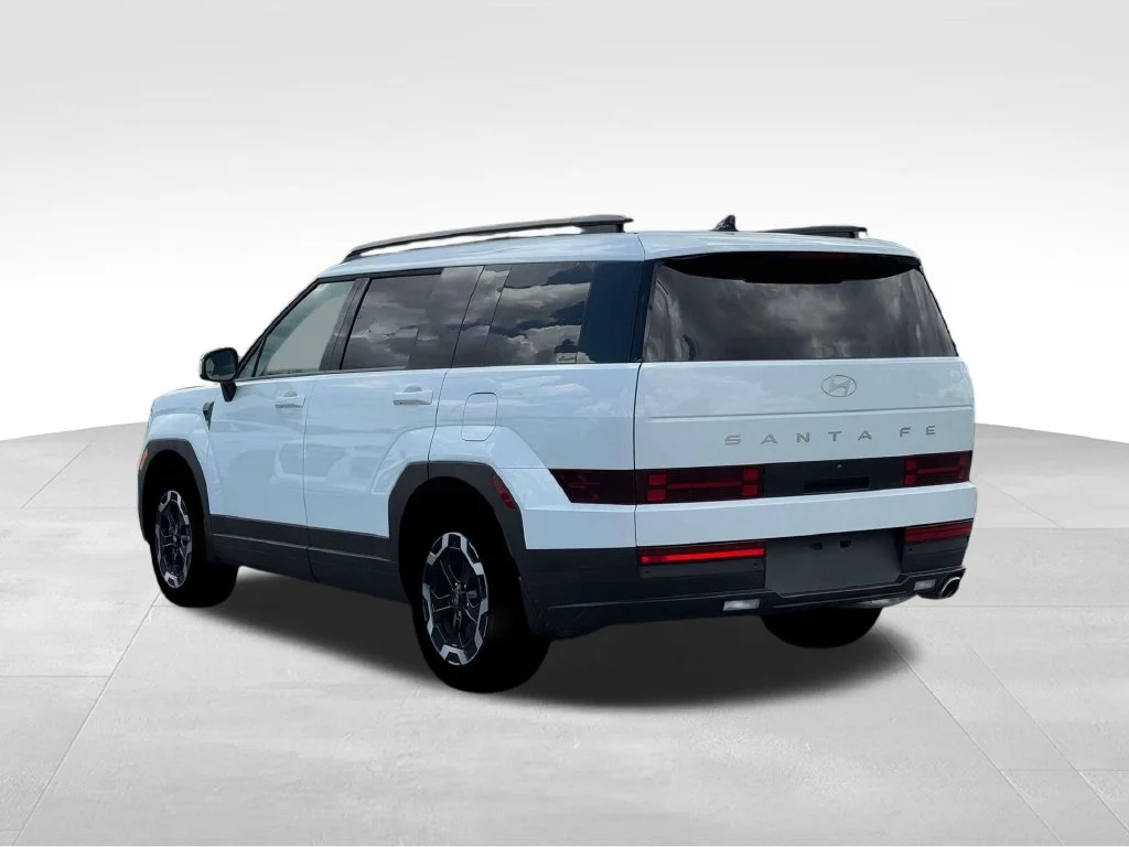 Used 2026 White Hyundai SEL image 5