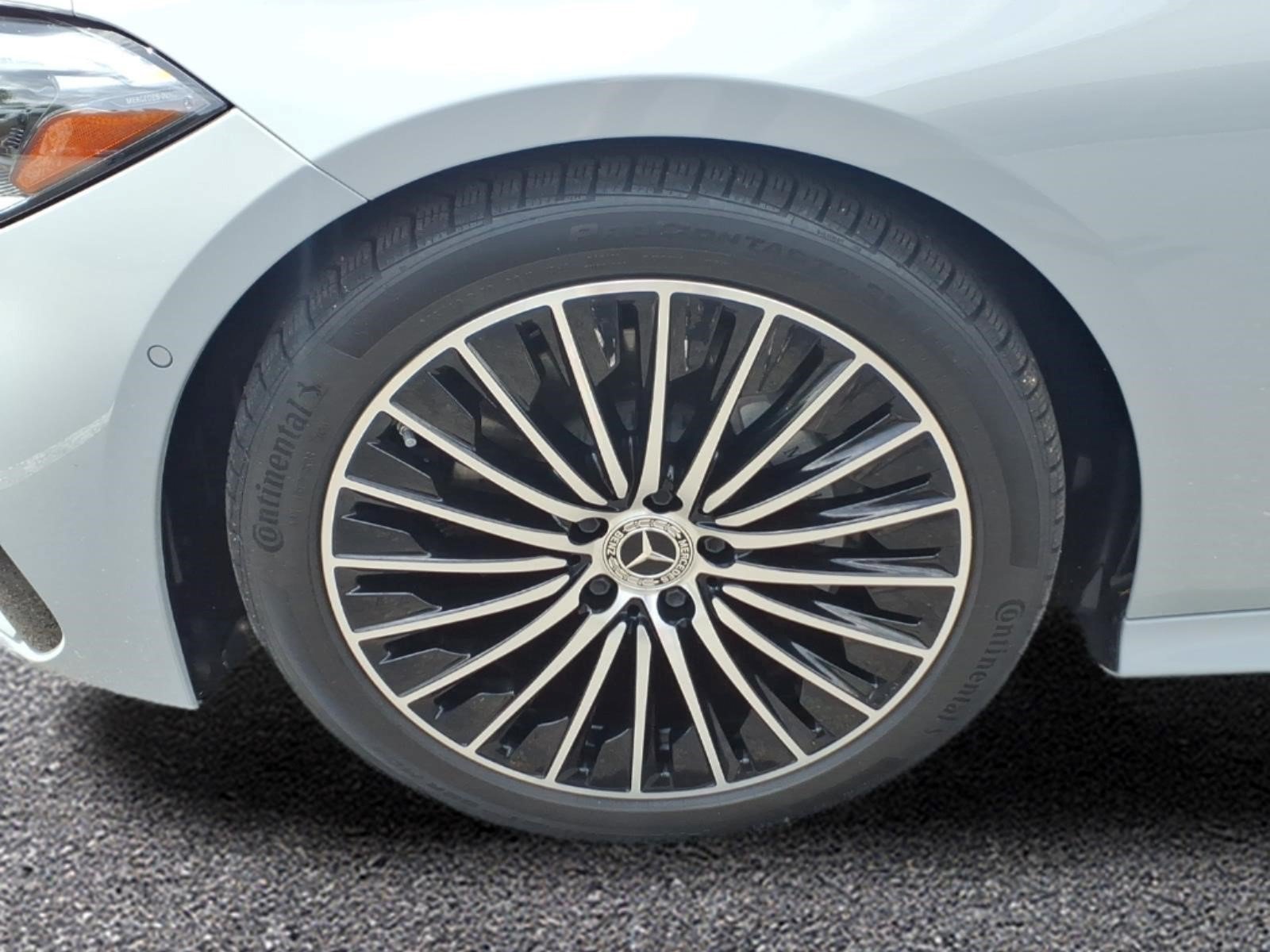 Certified Used 2025 MANUFAKTUR Alpine Grey Metallic Mercedes-Benz CLE 300 4MATIC® Coupe image 9