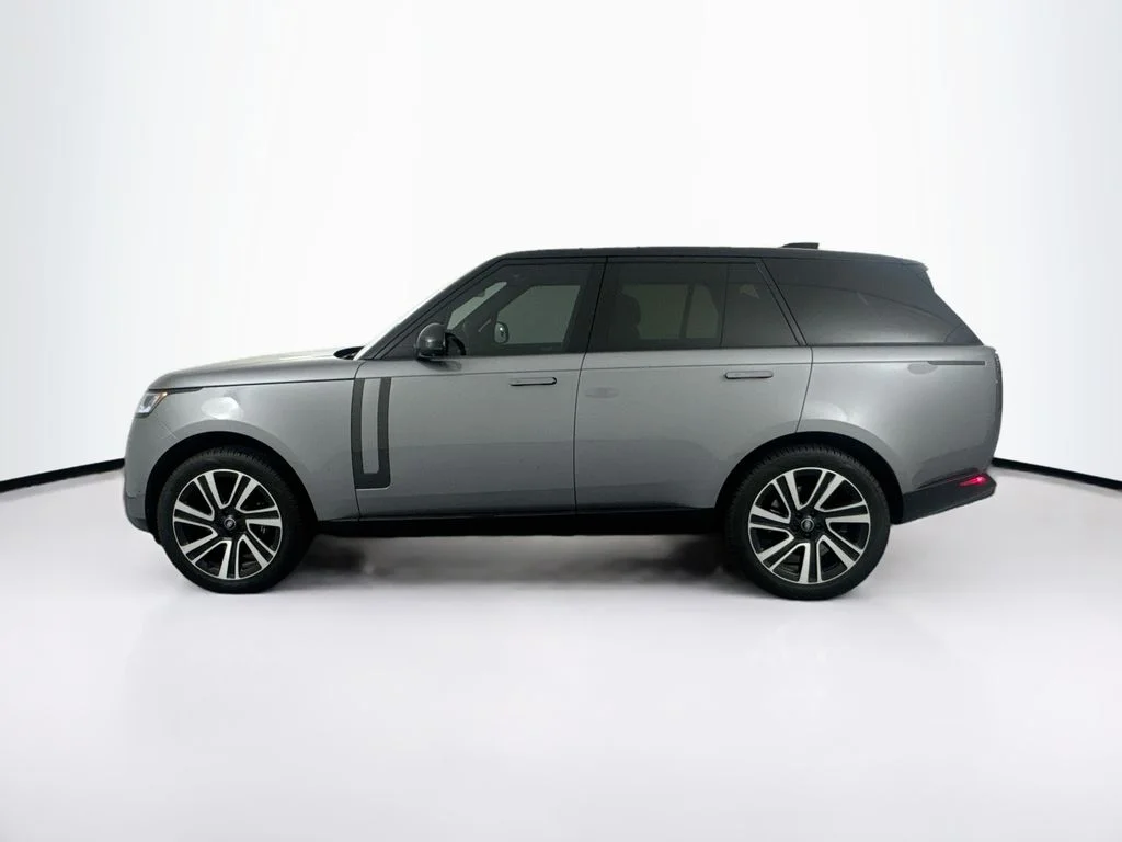 Certified Used 2023 Eiger Grey Metallic Land Rover SE image 8