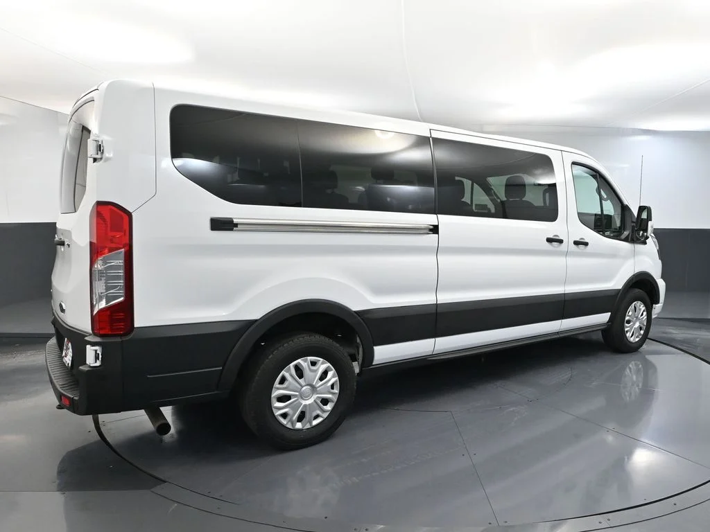 Used 2023 White Ford XLT image 5
