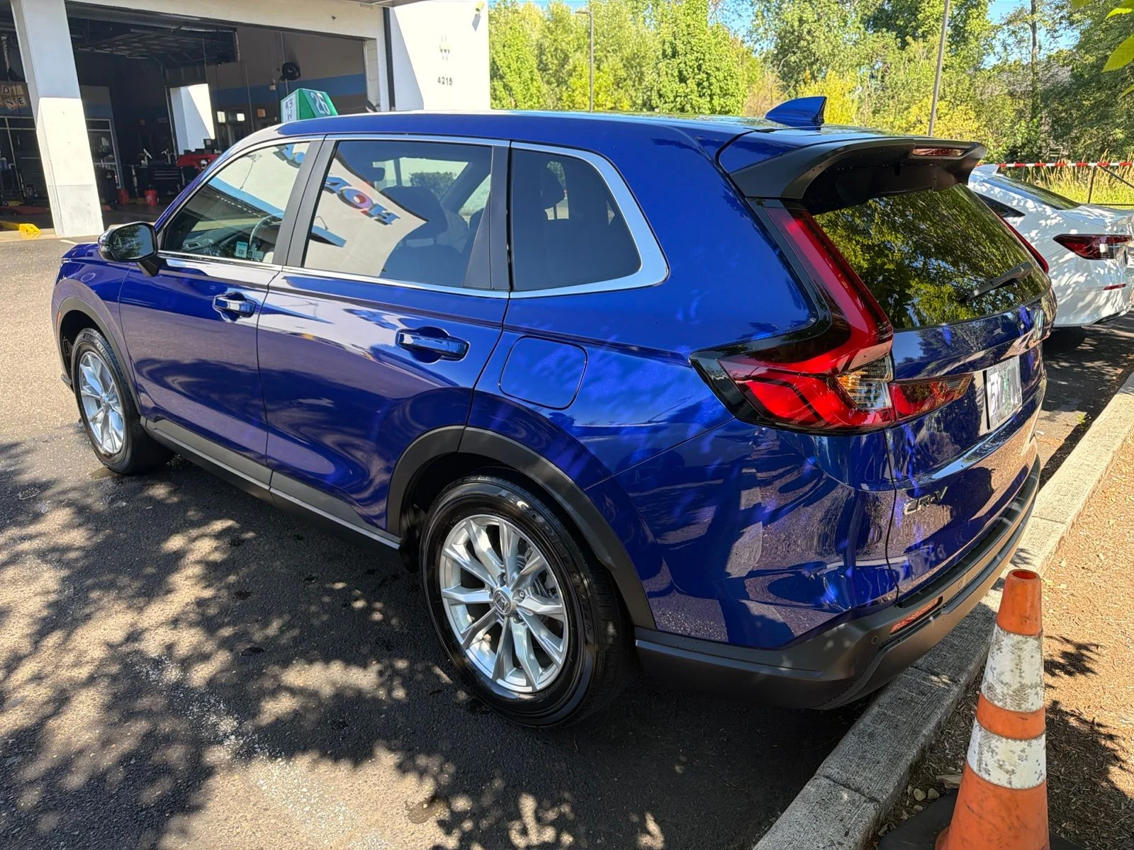 Certified Used 2024 Still Night Pearl Honda EX-L image 4