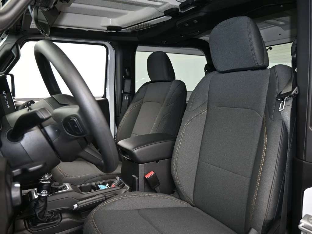 New 2026 Bright White Clear-Coat Exterior Paint Jeep Sport image 10