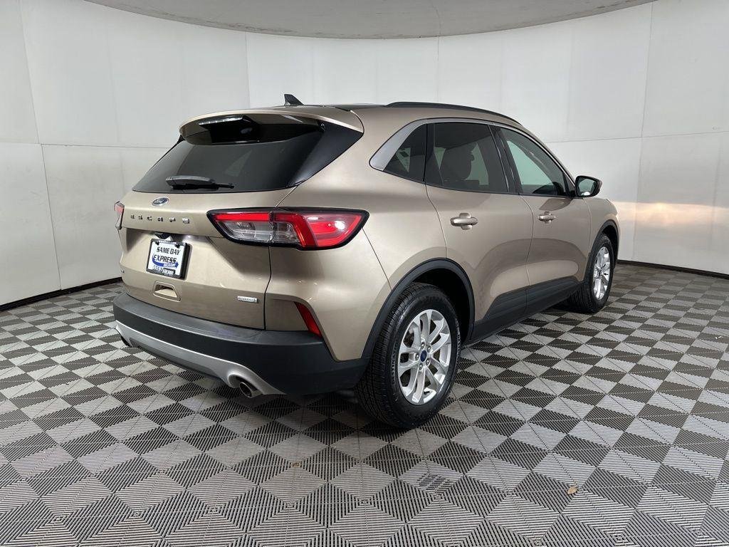Used 2020 Desert Gold Metallic Ford SE image 19