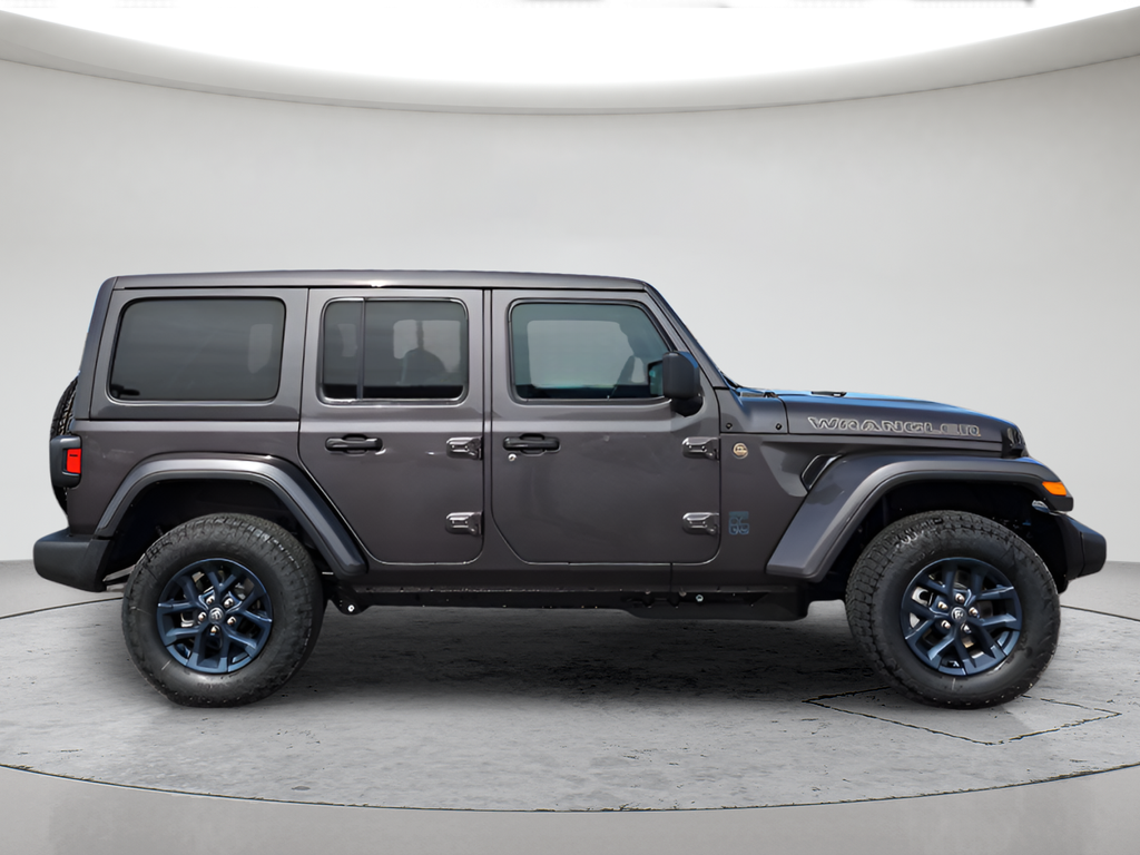 New 2026 Granite Crystal Metallic Clear-Coat Exterior Paint Jeep  image 6