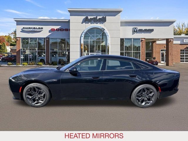 New 2026 Diamond Black Crystal Pearlcoat Dodge R/T image 5