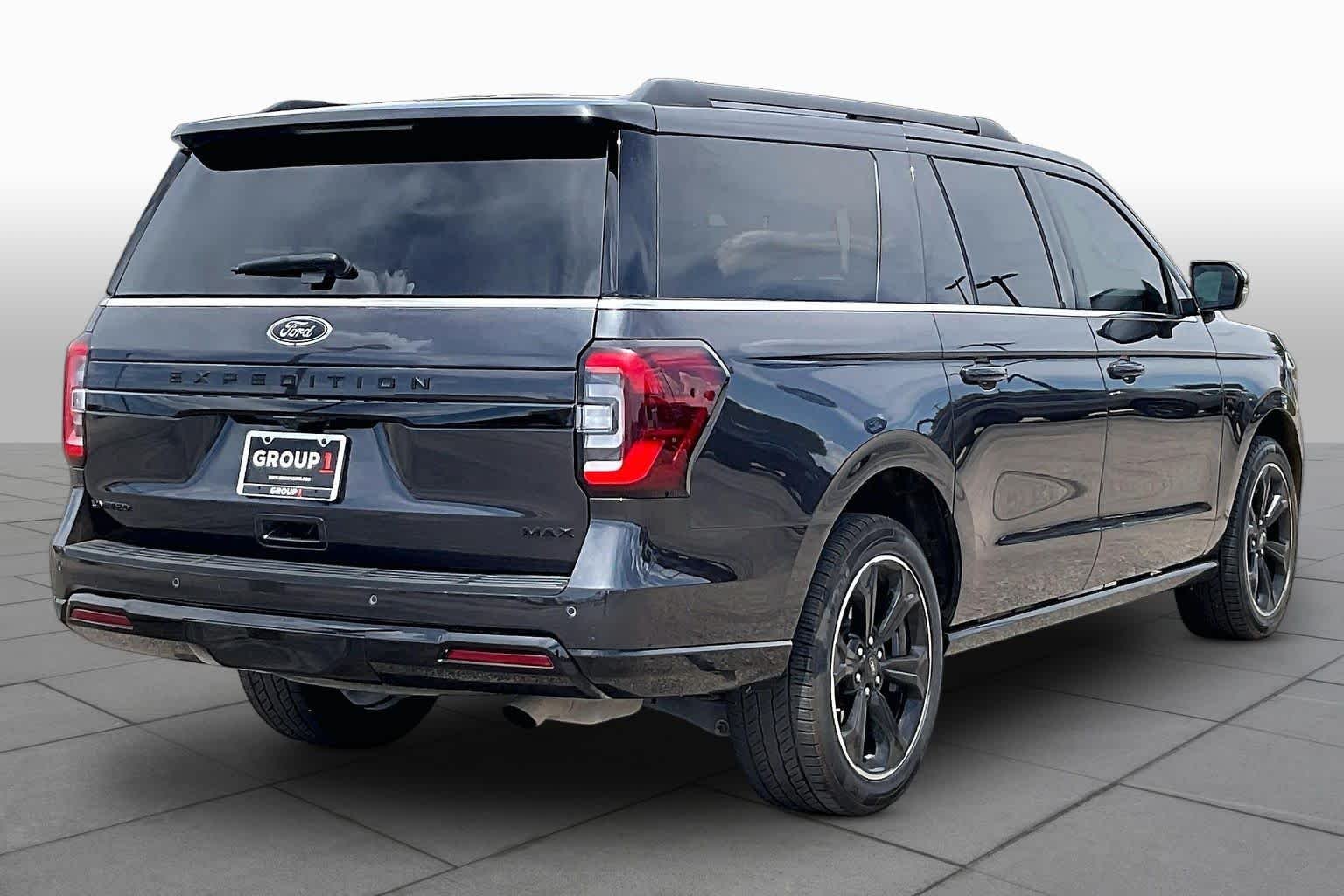 Used 2024 Dark Matter Gray Metallic Ford Limited image 13