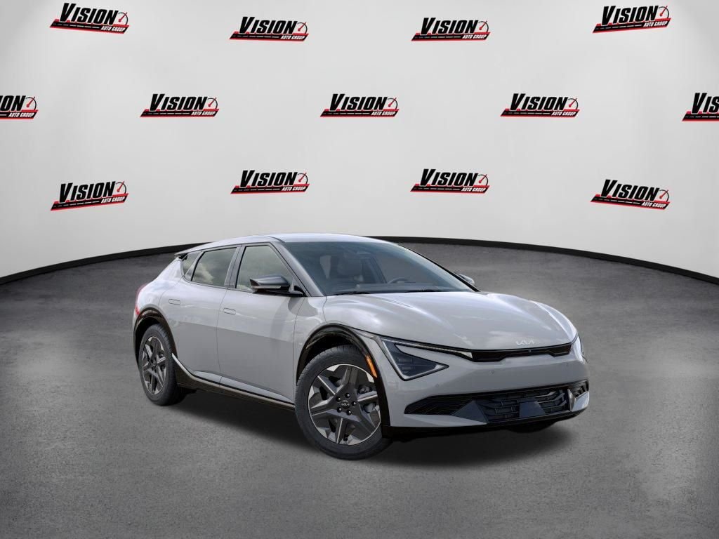 New 2026 Green Kia Light image 8