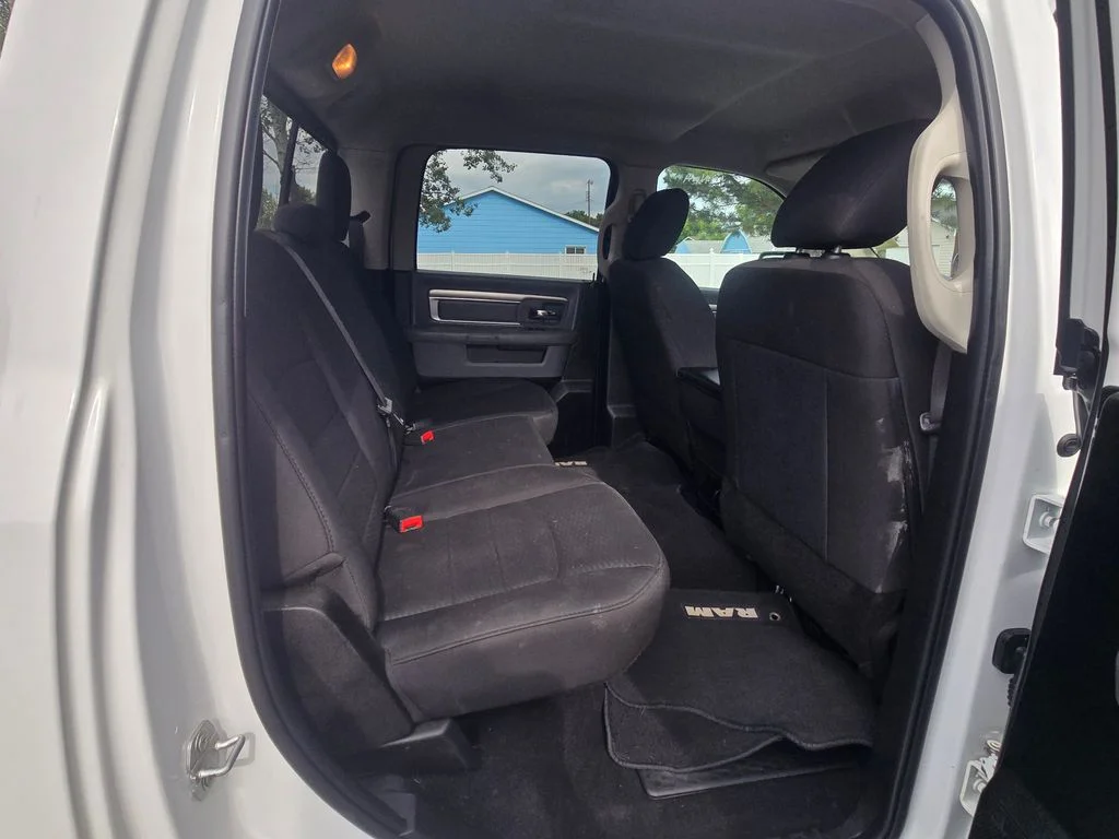 Used 2019 White Ram Warlock image 11