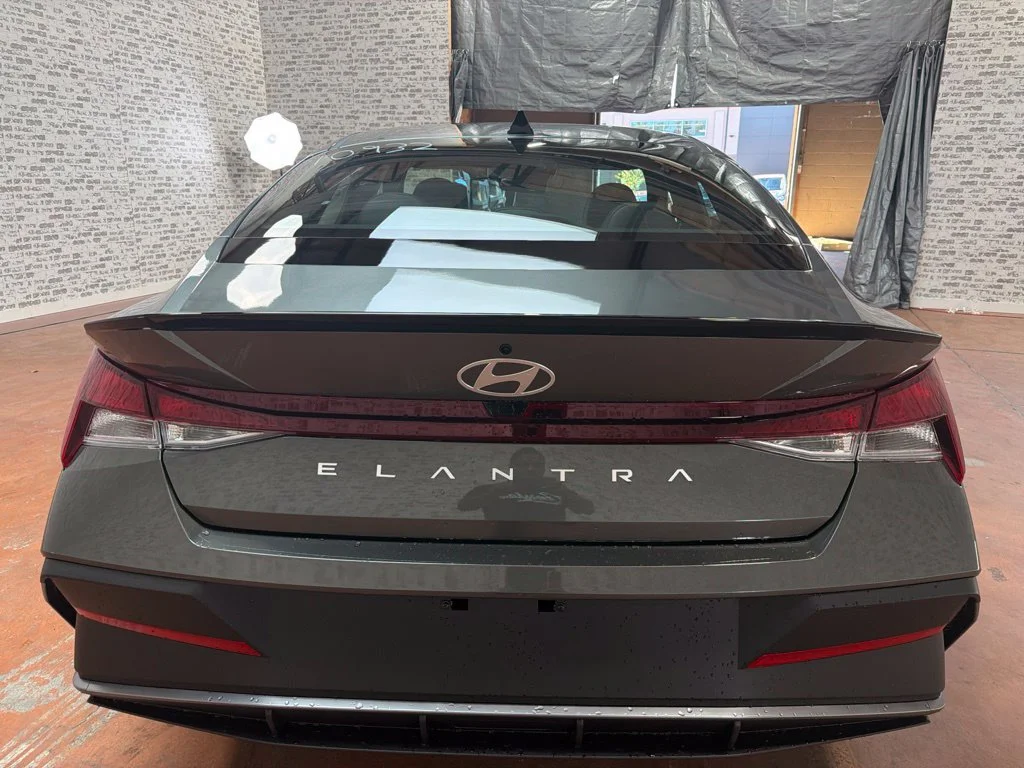 New 2026 Amazon Gray Hyundai SEL Sport image 6