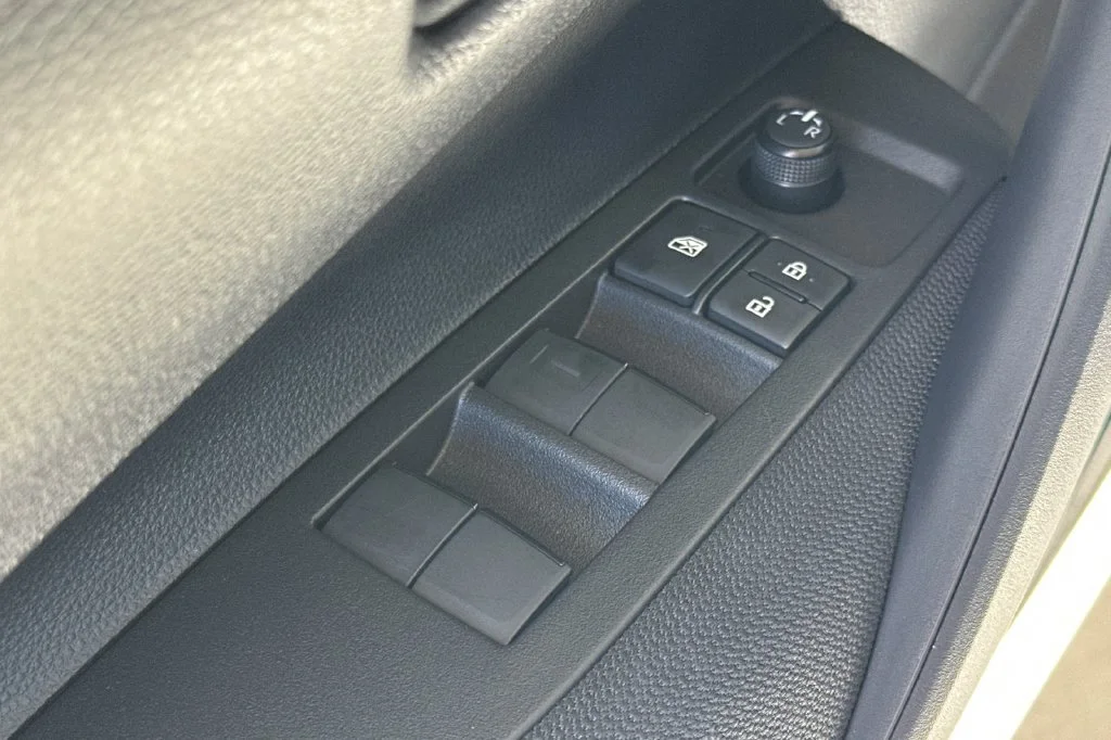 New 2027 Underground Toyota  LE image 12