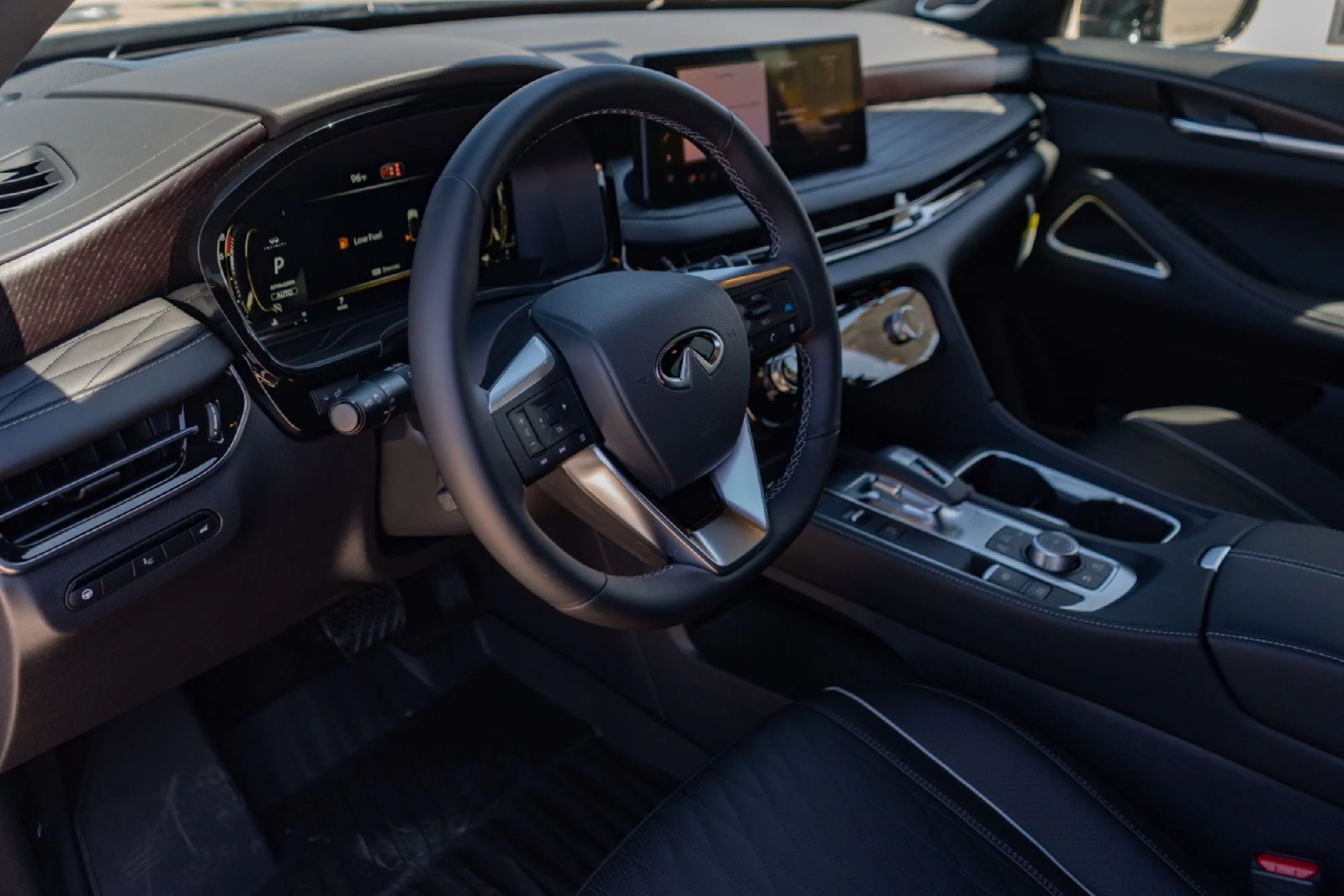 New 2027 MINERAL BLACK INFINITI Autograph AWD image 8