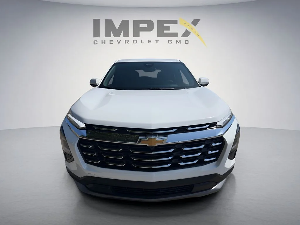New 2027 White Chevrolet LT image 8